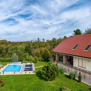 Home Away From Home Varazdin Breg Exterior photo