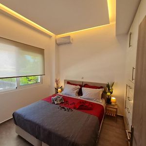 'Aegean Breeze' Lux & Cozy Apartment In Néa Mákri Exterior photo