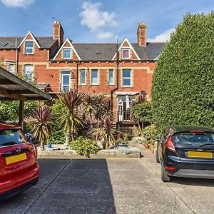 Traditional 3-Bed Property In Pontcanna With Parking 卡迪夫 Exterior photo