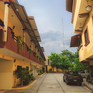 Hotel Hacienda La Alborada 图斯特拉古铁雷斯 Exterior photo