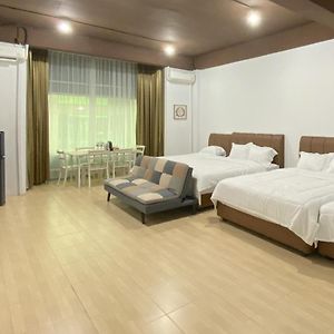 Cn Homestay C1 Floor 3 At Nagoya Hill Mall Exterior photo