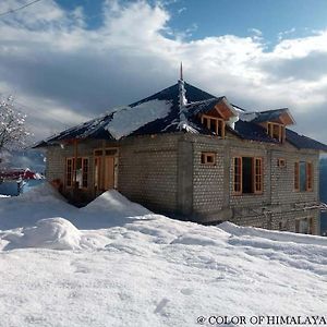 Loghouse At Khajjiar Lake Exterior photo