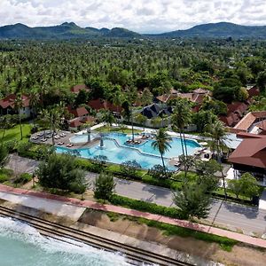 Wyndham Hua Hin Pranburi Resort & Villas 班帕那普兰 Exterior photo