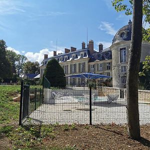 Chateau Des Barres Sainpuits Exterior photo