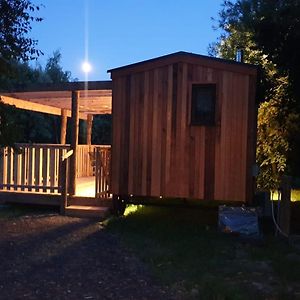 Wren - Luxury Shepherd'S Hut With Hot Tub Manea Exterior photo