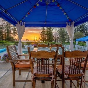 Sunset Villa Norfolk Island - A Mediterranean Inspired Villa 彭特派因 Exterior photo