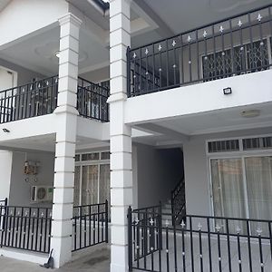 Remarkable 2-Bed Apartment In Afienya Ghana 特马 Exterior photo
