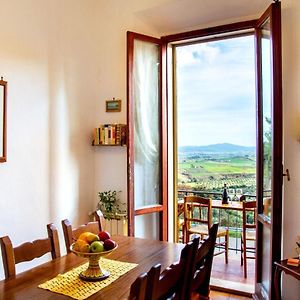 Amazing Tuscany Window Montemassi Exterior photo