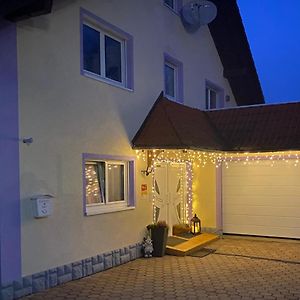 Haus Zeichner 4 Zimmer Ferienwohnung 费尔德伯格 Exterior photo