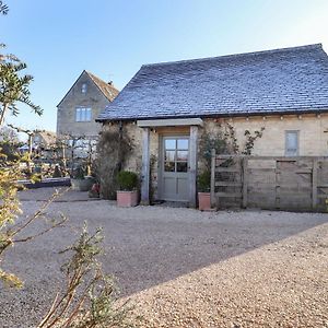 Pudding Hill Barn Cottage 赛伦塞斯特 Exterior photo