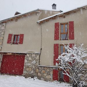 Maison De Montagne Dans Charmant Village Du Capcir Fontrabiouse Exterior photo