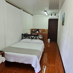 Siqurres Da AlegriaSleep&Go! Cabinas En Siquirres Centro - Rafting Tour - Tarifa Corporativa Disponible公寓 Exterior photo