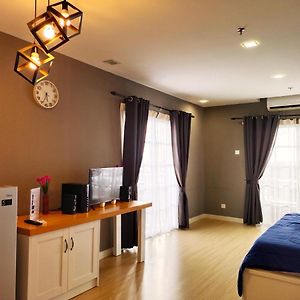 Kampar Champs Elysees, King Bed Studio Unit 12A21 Exterior photo