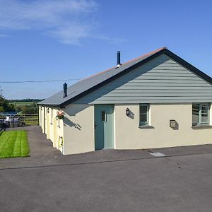 HalwillEast Croft Barn别墅 Exterior photo