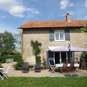 Maison Champetre Renovee Avec Cheminee, Terrasse Et Jardin - Ideale Pour Familles Et Amis - Fr-1-489-227 Le Bouchaud Exterior photo