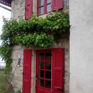 Petite Maison A La Campagne Malrevers Exterior photo