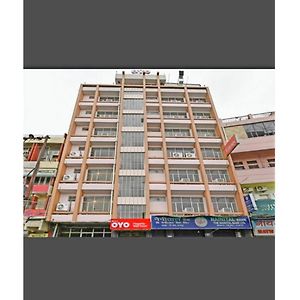 Hotel Kanha Classic, 坎普尔 Exterior photo