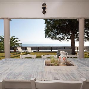 Villa Cortesia Maritima - Seaside & Private 阿马林索斯 Exterior photo