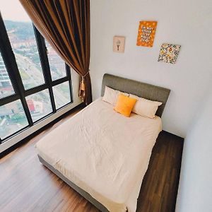 Silk Sky Balakong, 2 Bedroom, Family Friendly, Free Wifi, C180, Cheras Traders Square, Cheras, Kajang. 史里肯邦安 Exterior photo