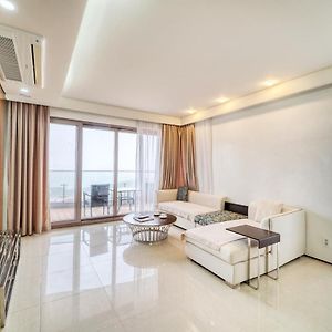 Ocean Star Leisure Condo 西归浦市 Exterior photo