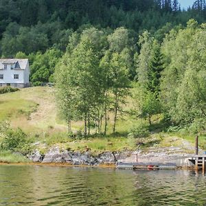 Cozy Home In Flekke With House A Mountain View Exterior photo