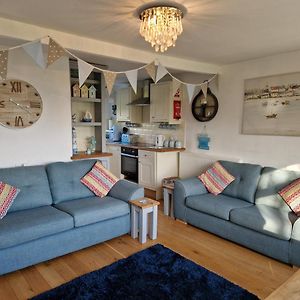 Caldon Holiday Chalet Sleeps 4 In Dartmouth Wifi Electric Inc Pet Friendly Exterior photo