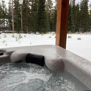 费尔普莱New Hot Tub! Secluded, Tucked Away Cabin别墅 Exterior photo