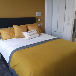 Double Ensuite Bedroom Near Edinburgh 柯科迪 Exterior photo