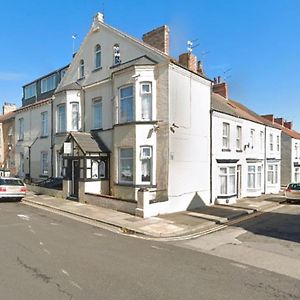 Tudor Lodge - Redcar Beach Exterior photo