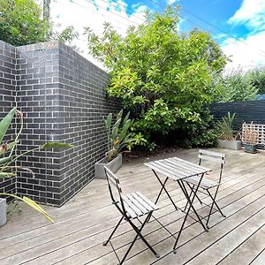 Pride Bentleigh Apartment With Private Garden 墨尔本 Exterior photo