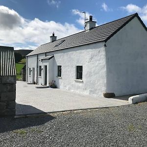 Mournes Family Cottage With Hot Tub Hilltown Exterior photo