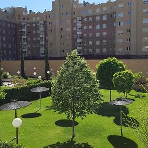 Madrid Las Tablas Apartments Exterior photo