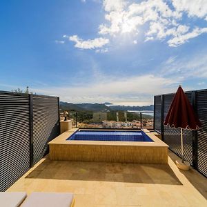 Sea And Nature View Cozy Flat With Pool In 卡斯 Exterior photo