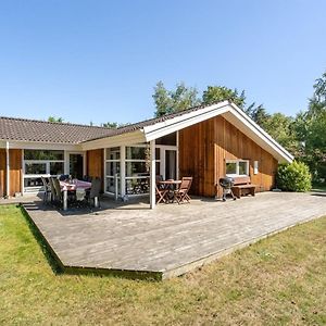 Holiday Home Milda - 1-9Km From The Sea In Ne Jutland By Interhome Hals Exterior photo