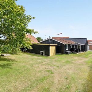 Holiday Home Fredrikke - 50M From The Sea In Ne Jutland By Interhome Hals Exterior photo