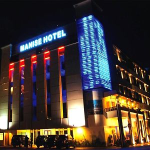 马尼斯酒店 安汶 Exterior photo