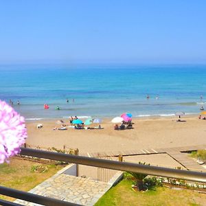 Beachfront 2-Bed Luxury Suite - Agios Gordios, Corfu, Greece 阿齐欧斯·贡多斯 Exterior photo