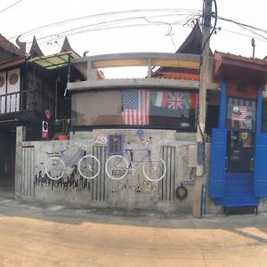 Solarcell Walking Street Homestay - โซล่าเซลล์ถนนคนเดินโฮมสเตย์ Ban Nong Nam Khan Exterior photo