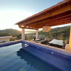 Casa Luxo Valle De Bravo Con Jacuzzi Y Espectacular Vista Al Lago 巴耶德布拉沃 Exterior photo