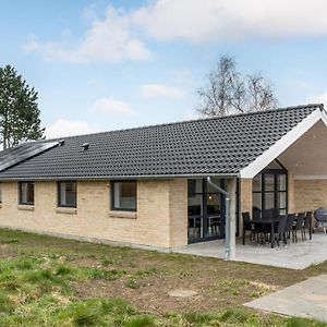 4 Bedroom Gorgeous Home In Bog By Bogø By Exterior photo