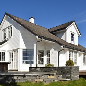 Cozy Home In Bakkasund With Kitchen Exterior photo