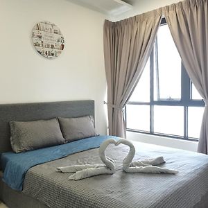 Cyberjaya 1-Bedroom Condo With Wifi /Pool /Tamarind Square Exterior photo