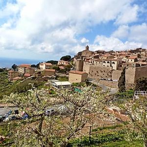 Appartamenti Giglio Castello Exterior photo