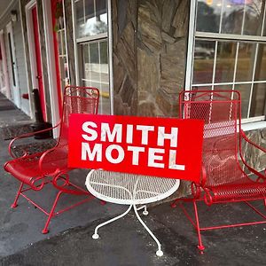 Smith Motel 卡尔霍恩 Exterior photo