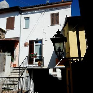 La "Casina Nel Borgo" , Relax A Un Passo Dalle 5 Terre Merizzo Exterior photo