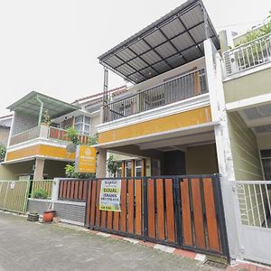 玛琅 Koolkost Syariah Near Itn Kampus 2酒店 Exterior photo