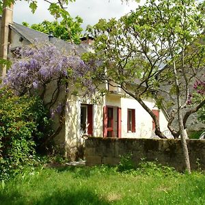 Lovely Rural And Quiet Farmhouse With Natural Swimming Lake Parsac Exterior photo