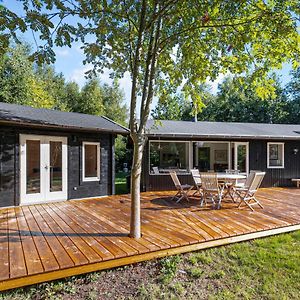 Charming Summer House Close To Gudmindrup Beach Højby Exterior photo