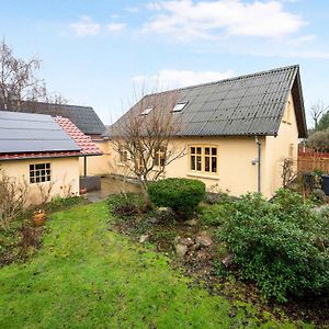 BrønderslevCozy Town House In Brnderslev别墅 Exterior photo