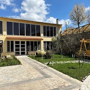 Villa Quattro 3 - Huge Villa With 5 Bedrooms, Sauna Jrvezh Exterior photo